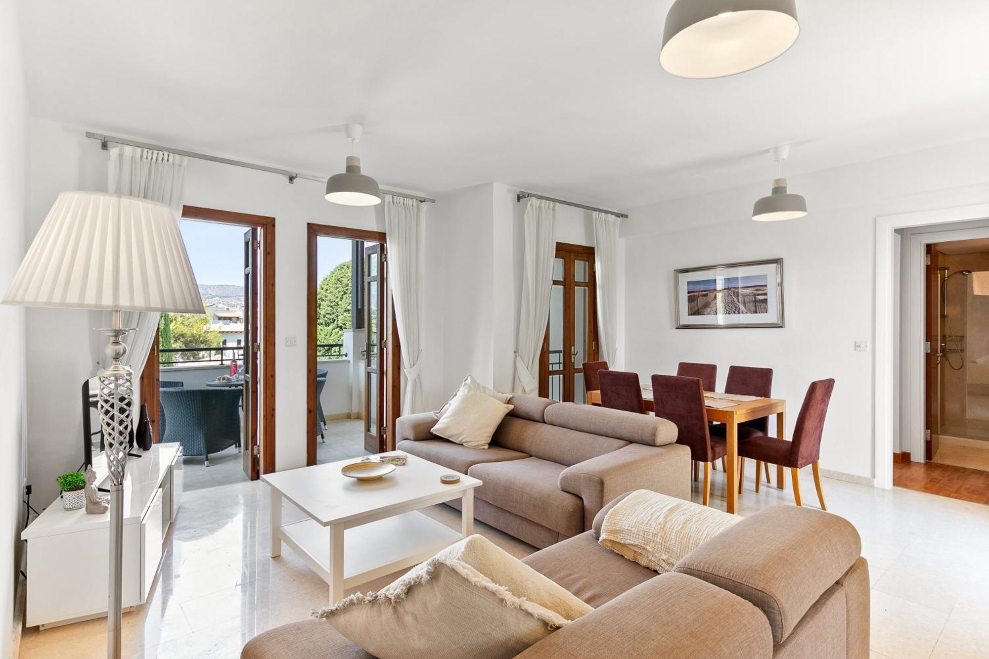 2 Bedroom Apartment Chloe With Communal Pool, Aphrodite Hills Resort Kouklia Exteriér fotografie